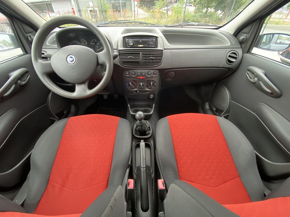 Fiat Punto 1.2i 