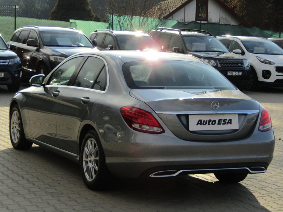 Mercedes-Benz Třída C 1.6  C180