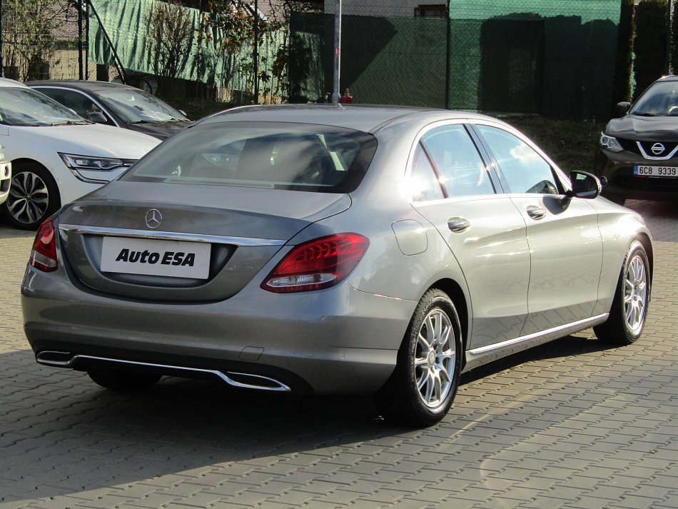 Mercedes-Benz Třída C 1.6  C180