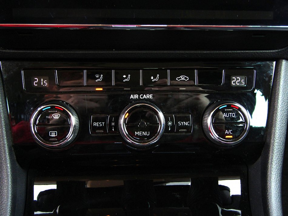 Škoda Superb III 2.0 TDi Ambition