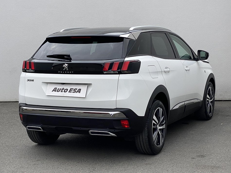 Peugeot 3008 1.2PT Allure