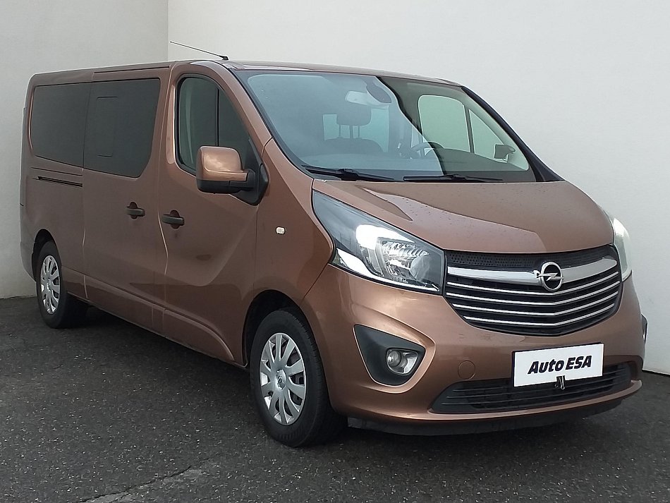 Opel Vivaro 1.6CDTi Bussines L2 8míst