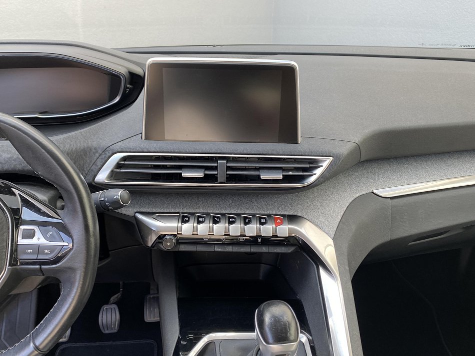 Peugeot 3008 1.2PT Allure