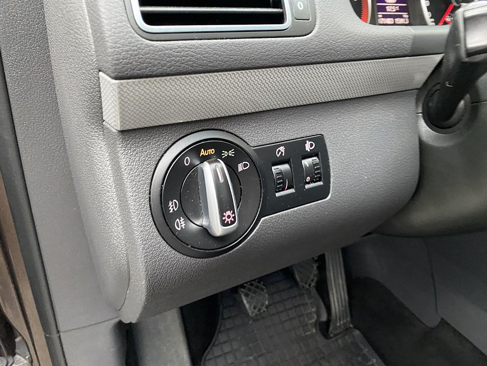 Volkswagen Touran 2.0 TDi Match