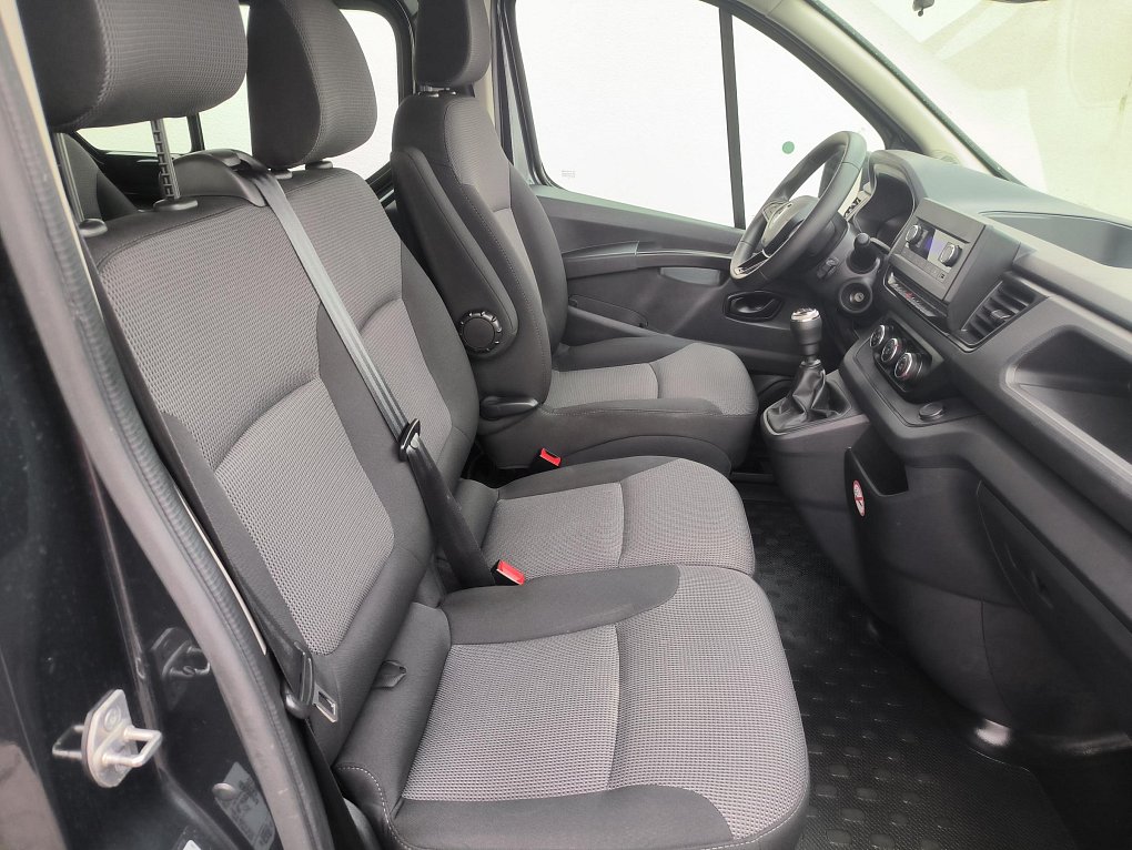 Renault Trafic 2.0dCi  L2 9míst