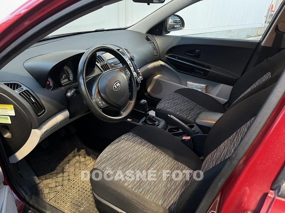 Kia Ceed 1.4i 