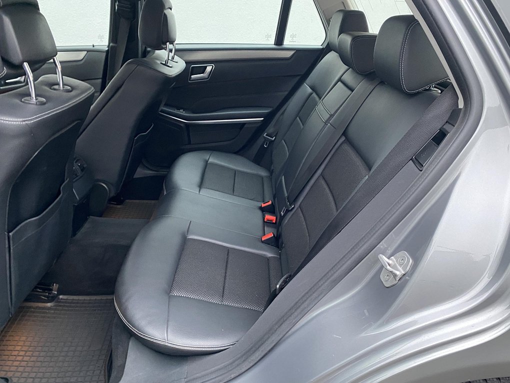 Mercedes-Benz Třída E 2.2 CDi  E250 4Matic