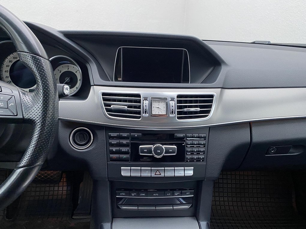 Mercedes-Benz Třída E 2.2 CDi  E250 4Matic