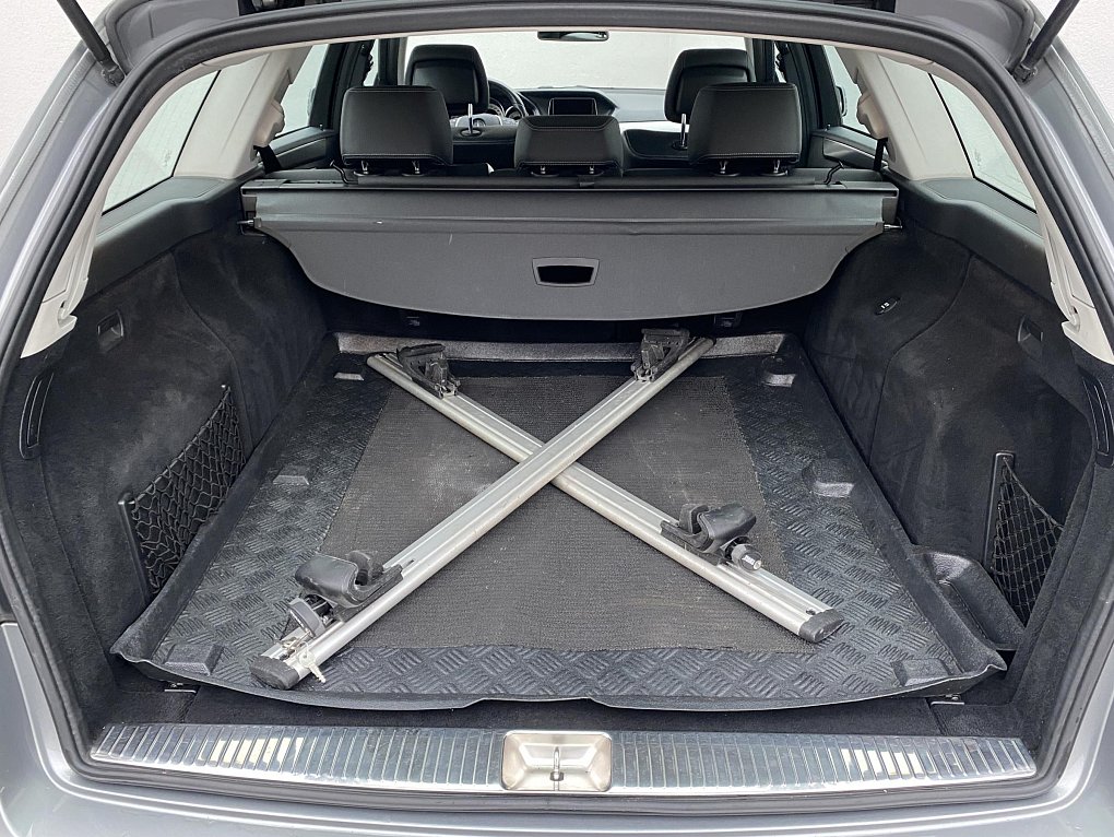 Mercedes-Benz Třída E 2.2 CDi  E250 4Matic