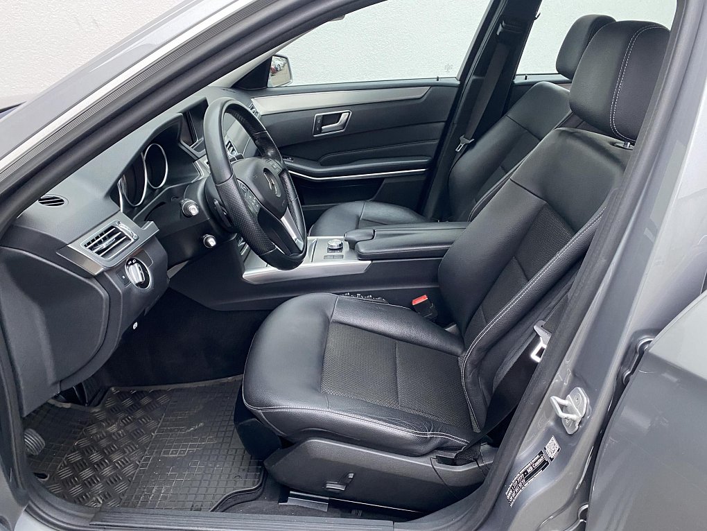 Mercedes-Benz Třída E 2.2 CDi  E250 4Matic
