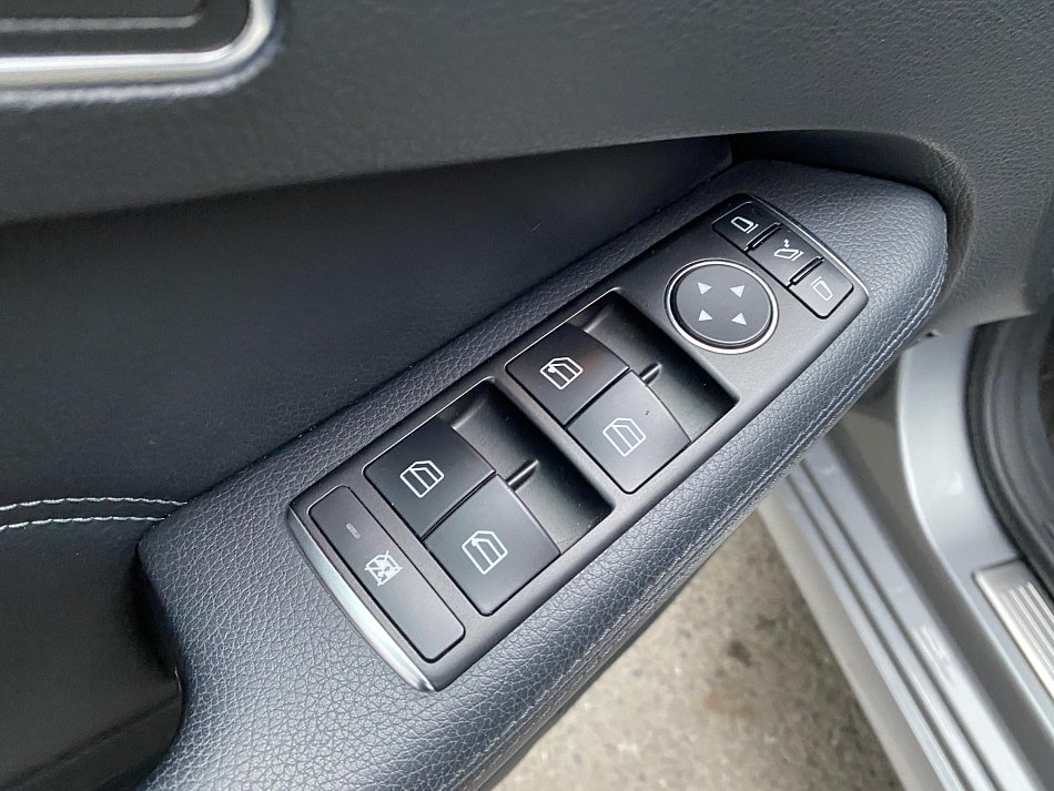 Mercedes-Benz Třída E 2.2 CDi  E250 4Matic