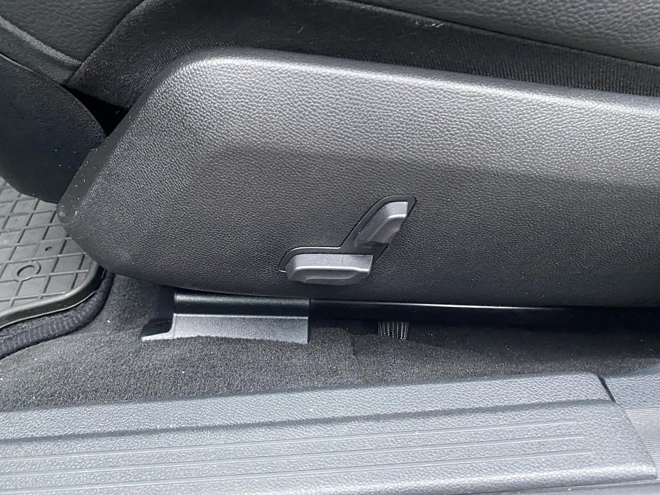 Mercedes-Benz Třída E 2.2 CDi  E250 4Matic