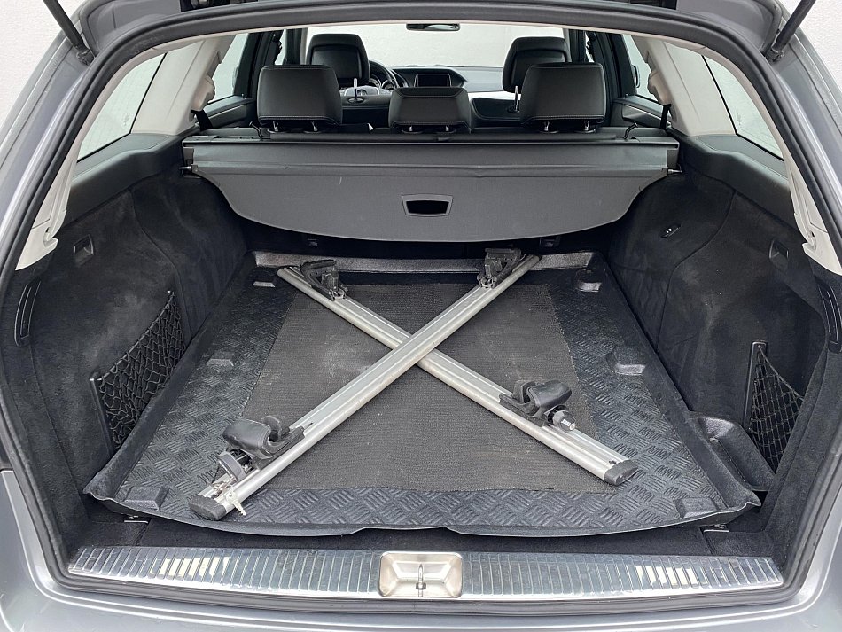 Mercedes-Benz Třída E 2.2 CDi  E250 4Matic