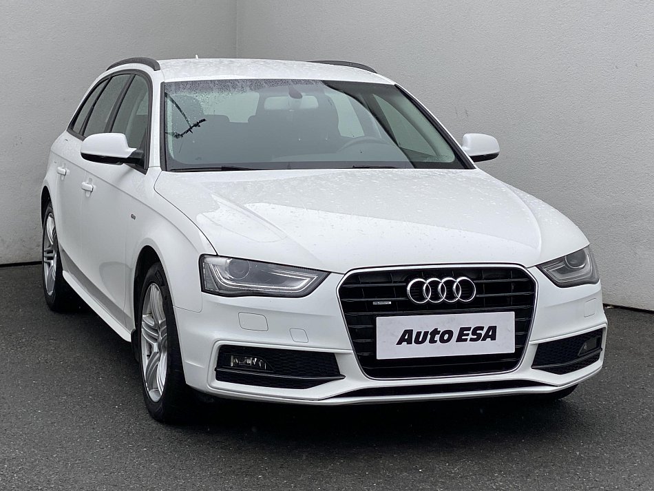 Audi A4 2.0 TDi Attraction Quattro