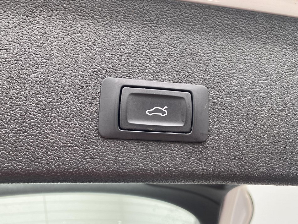 Audi A4 2.0 TDi Attraction Quattro