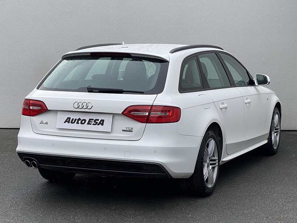 Audi A4 2.0 TDi Attraction Quattro