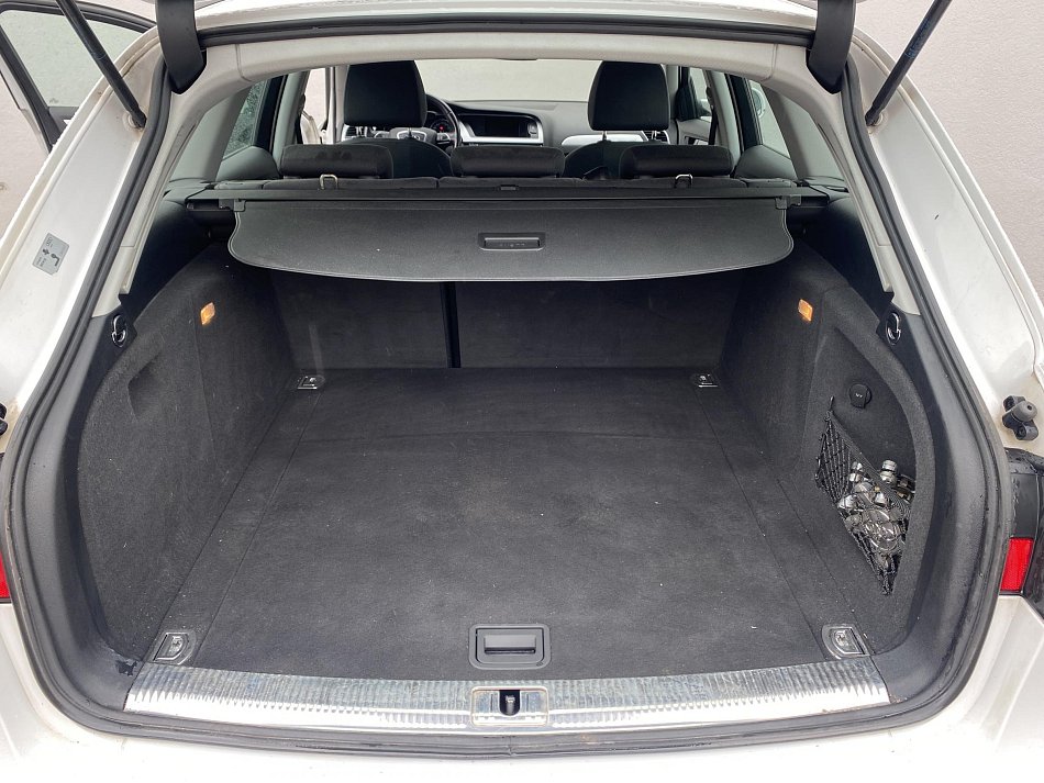 Audi A4 2.0 TDi Attraction Quattro