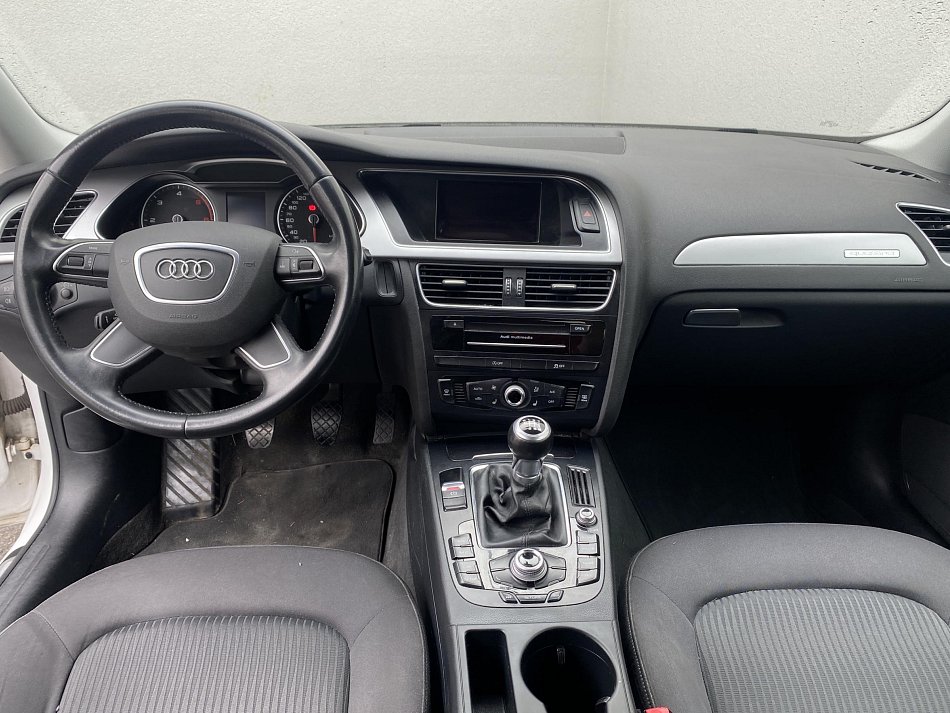 Audi A4 2.0 TDi Attraction Quattro