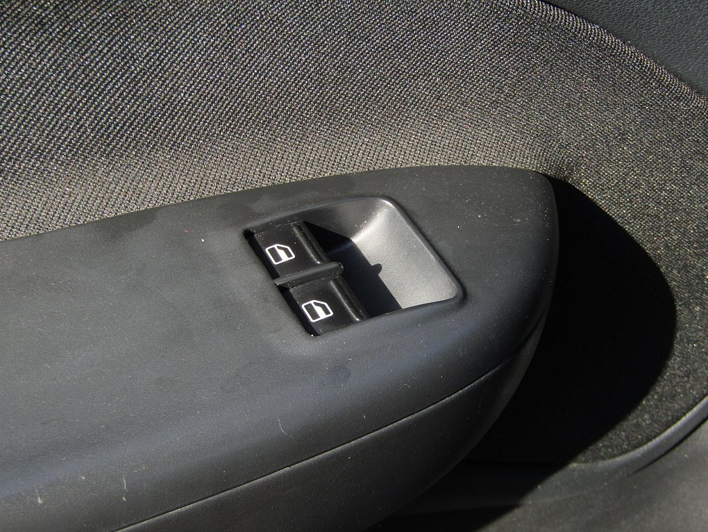 Škoda Octavia II 1.6 MPi Tour