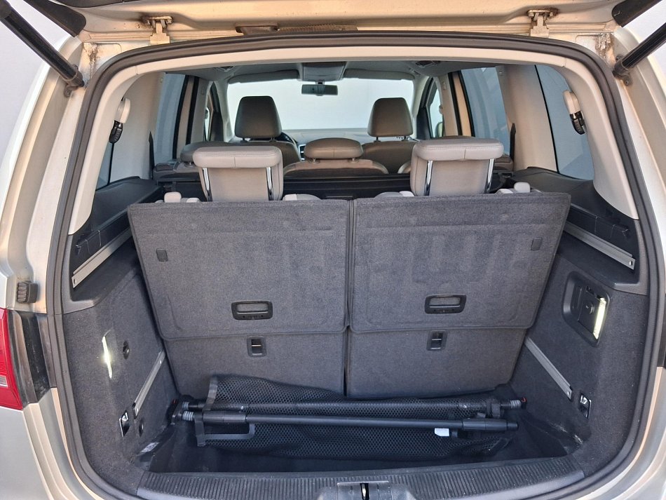 Volkswagen Sharan 2.0TDi 