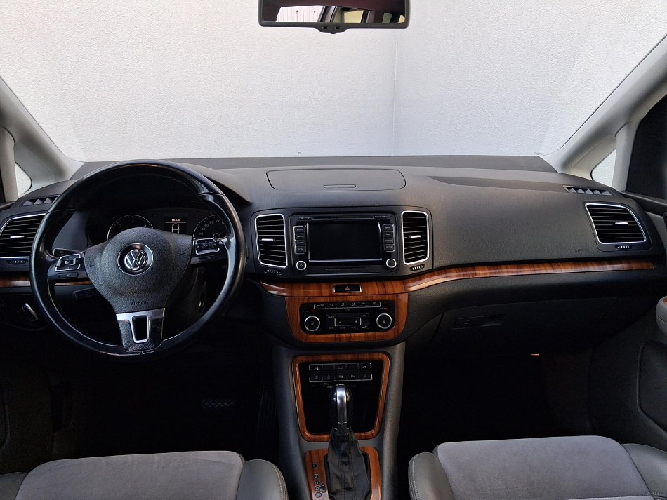 Volkswagen Sharan 2.0TDi 