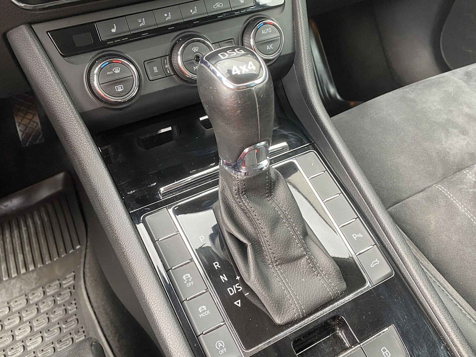 Škoda Superb III 2.0 TDi Style 4x4