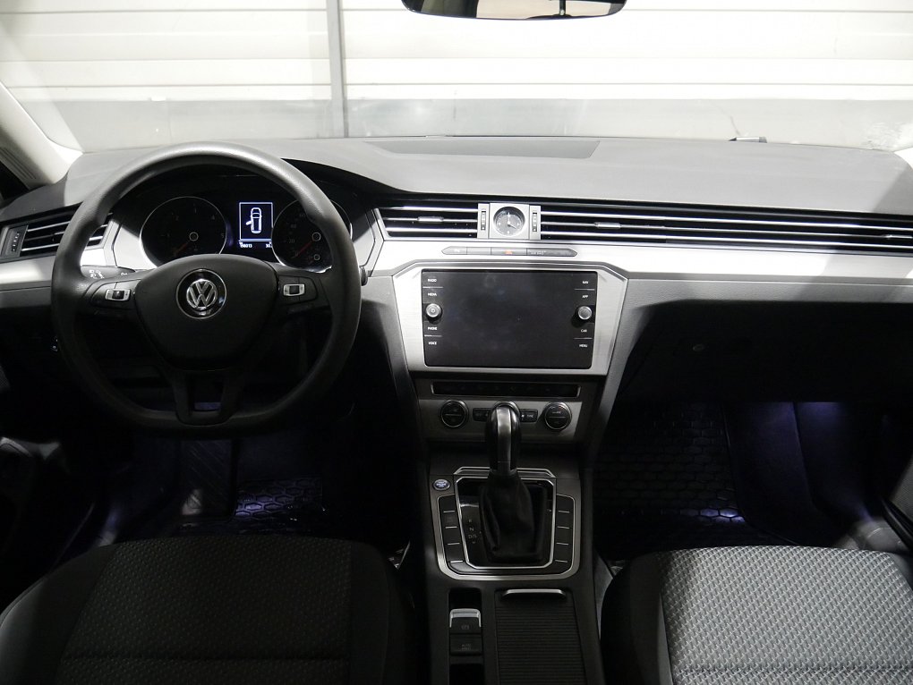 Volkswagen Passat 2.0 TDi Trendline