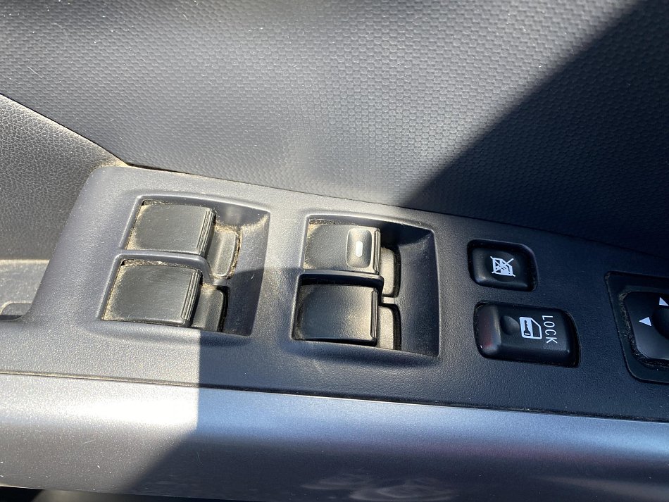 Mitsubishi Outlander 2.0 Di-D  4x4 7míst