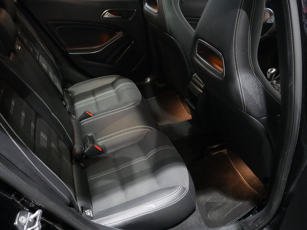 Mercedes-Benz GLA 2.2d  GLA200d