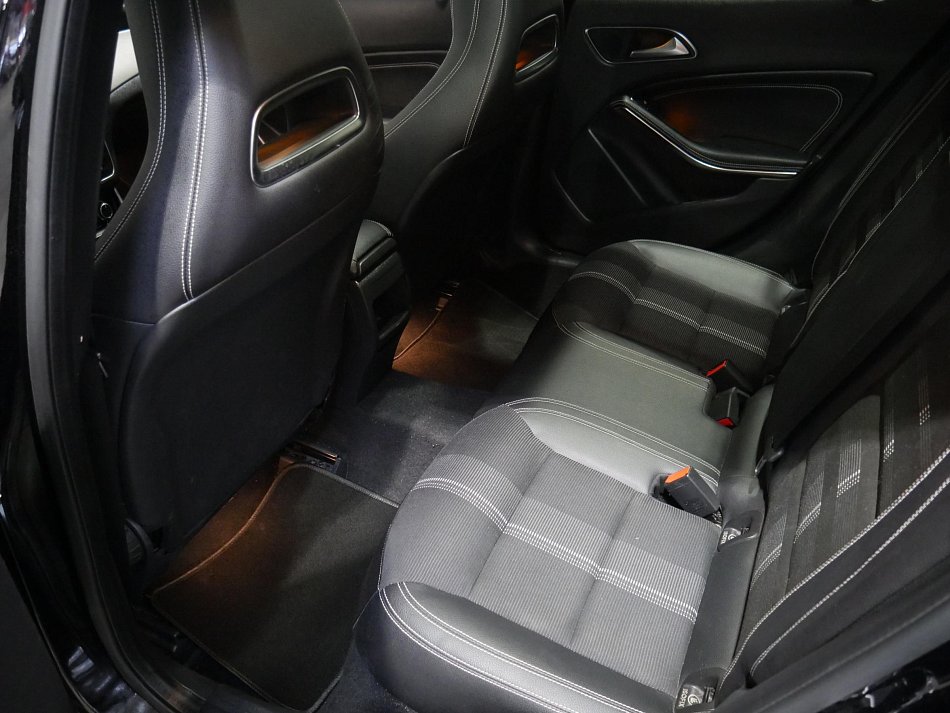 Mercedes-Benz GLA 2.2d  GLA200d