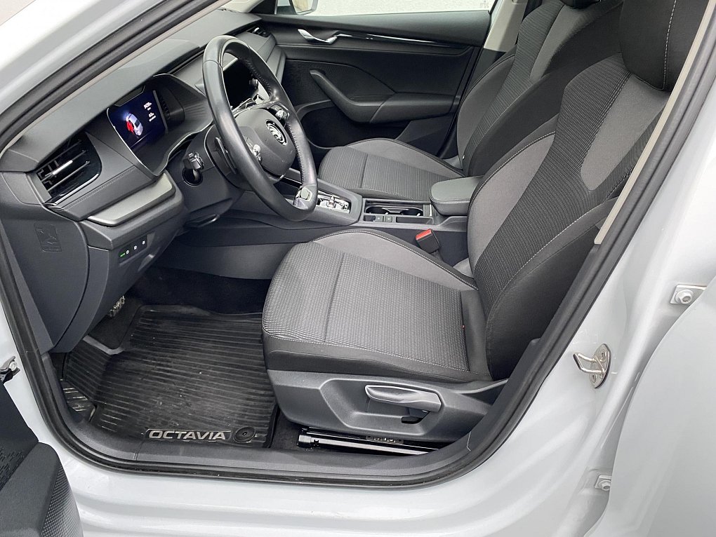 Škoda Octavia IV 1.0 TSi Ambition e-TEC