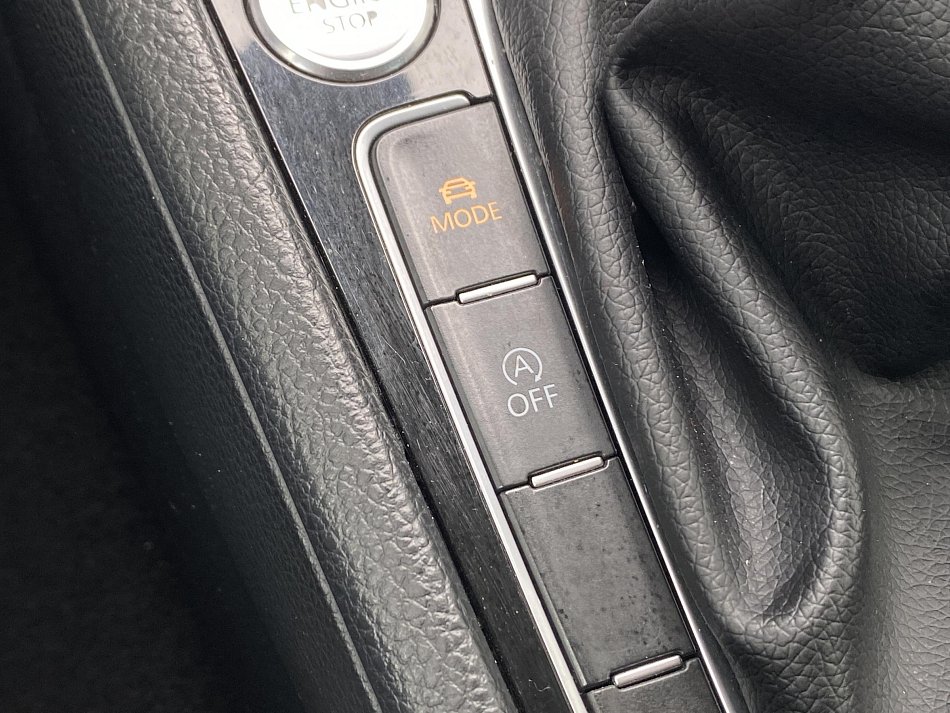 Volkswagen Golf 2.0 TDi Highline