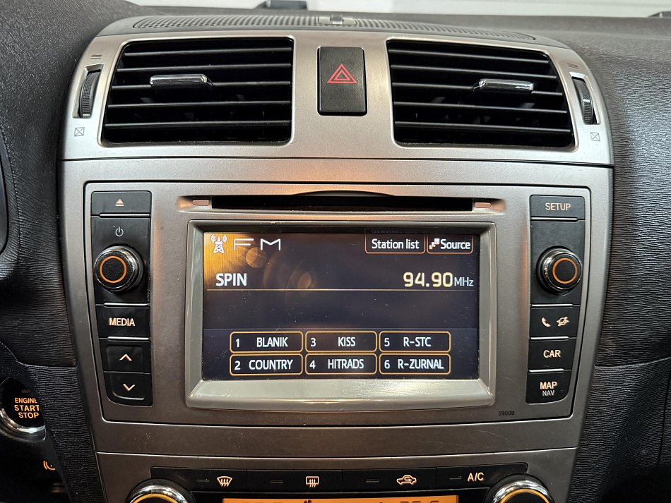 Toyota Avensis 2.2 D-CAT 