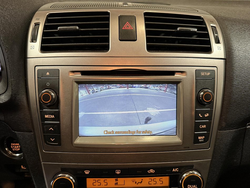 Toyota Avensis 2.2 D-CAT 