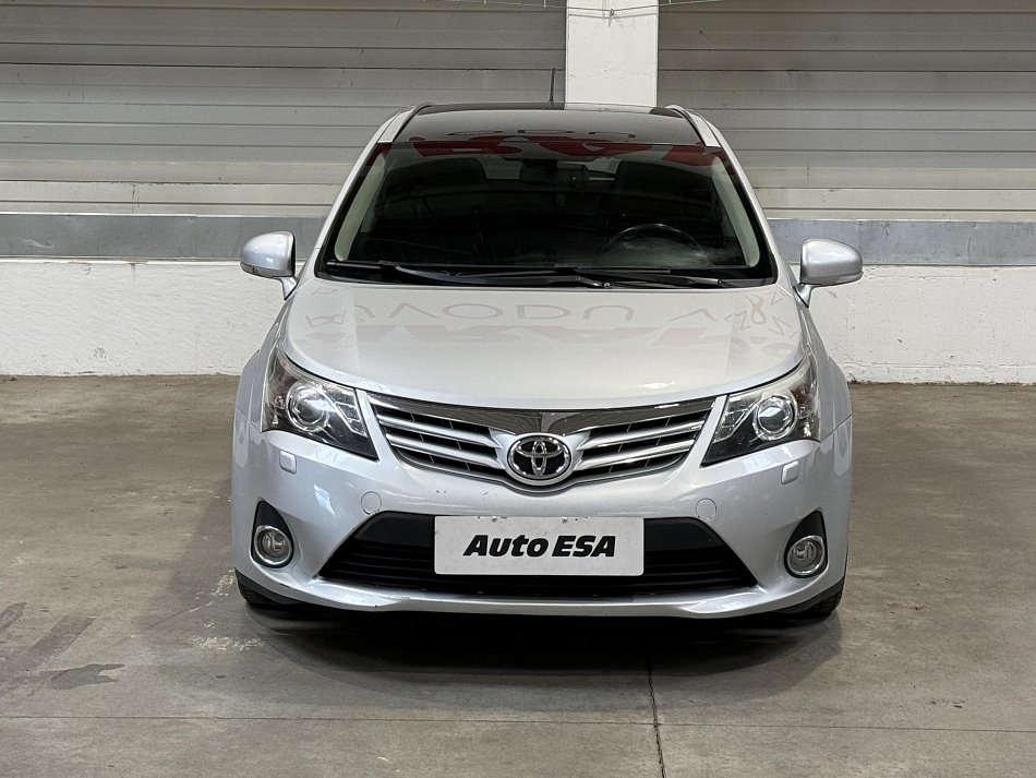 Toyota Avensis 2.2 D-CAT 