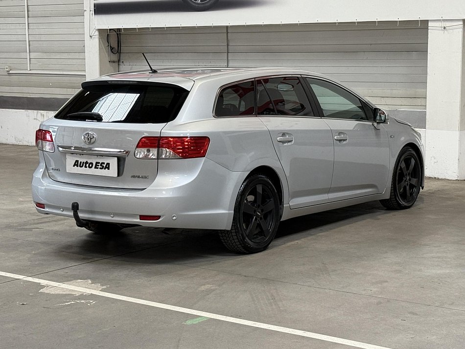 Toyota Avensis 2.2 D-CAT 