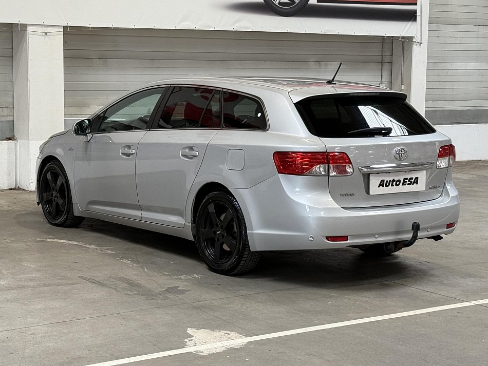 Toyota Avensis 2.2 D-CAT 