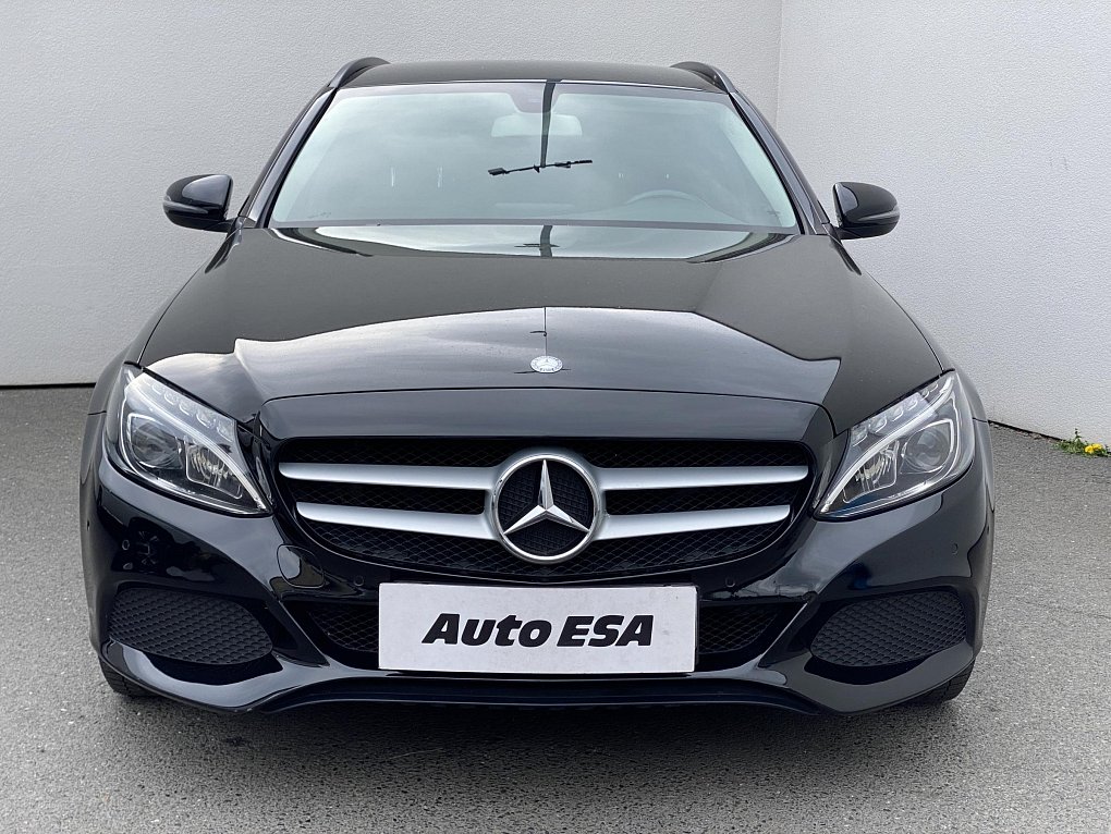 Mercedes-Benz Třída C 2.2CDi  C220
