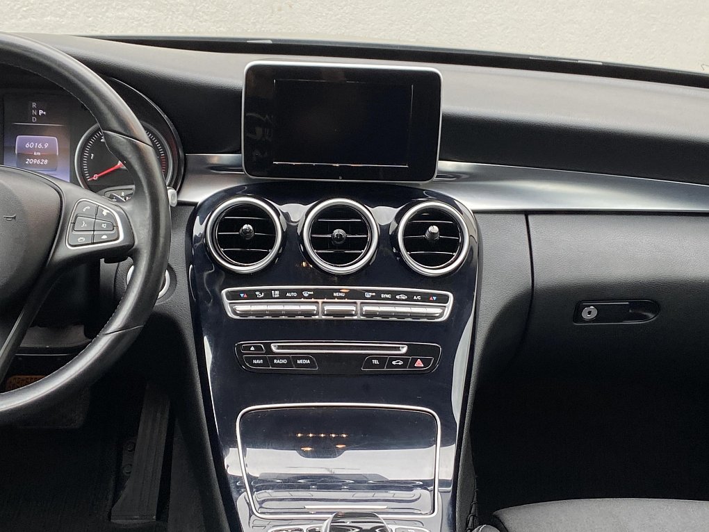 Mercedes-Benz Třída C 2.2CDi  C220