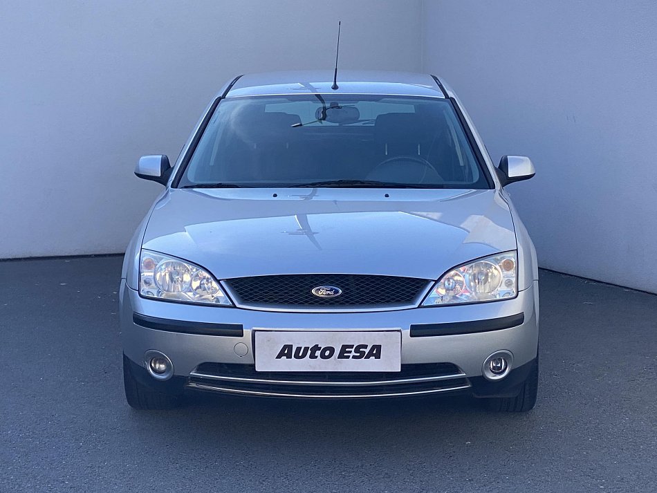 Ford Mondeo 2.5i 