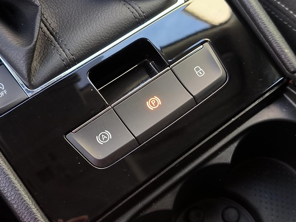 Škoda Superb III 2.0 TDi Style