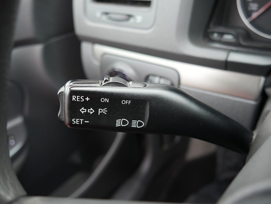 Volkswagen Golf 1.6i 