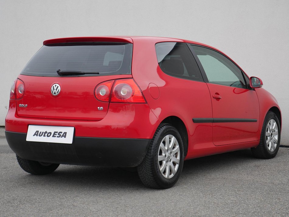 Volkswagen Golf 1.6i 