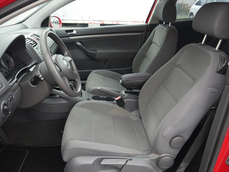 Volkswagen Golf 1.6i 