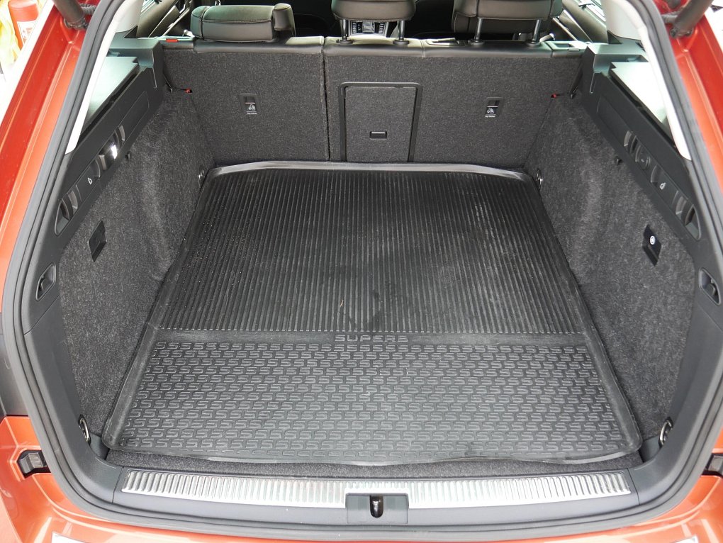 Škoda Superb III 2.0 TSi Scout 4x4