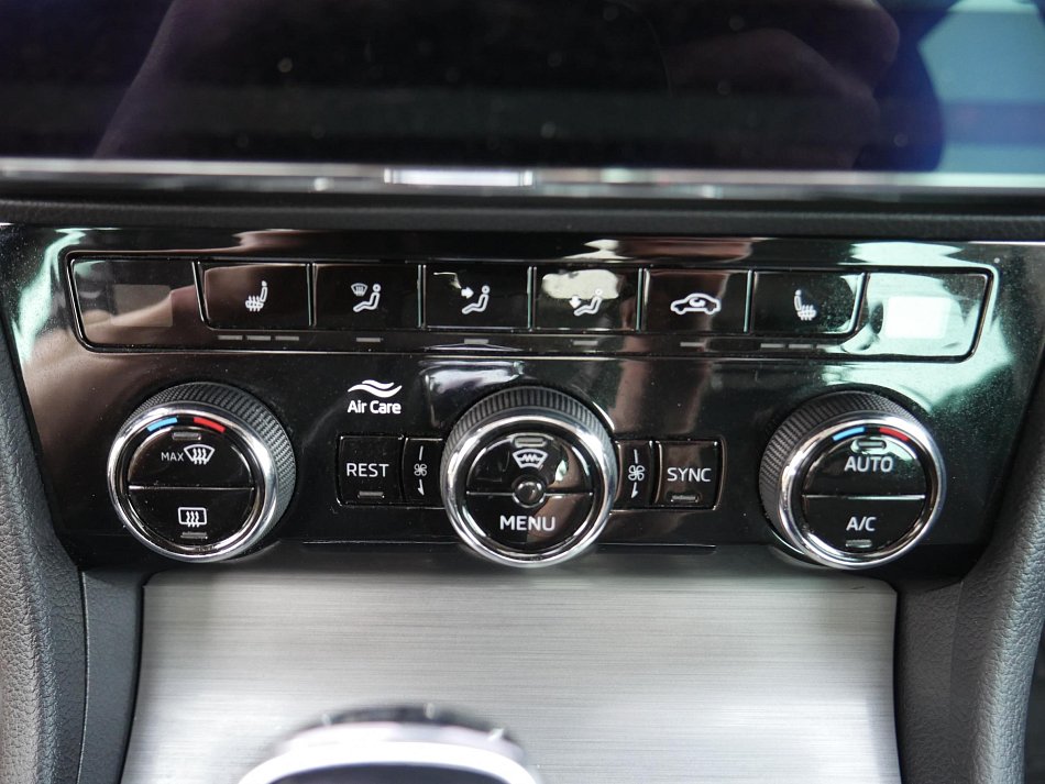 Škoda Superb III 2.0 TSi Scout 4x4