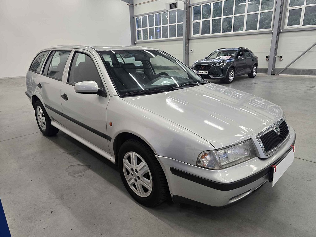 Škoda Octavia 1.8i 