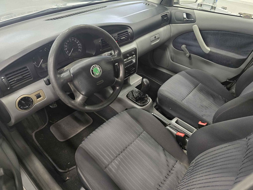 Škoda Octavia 1.8i 
