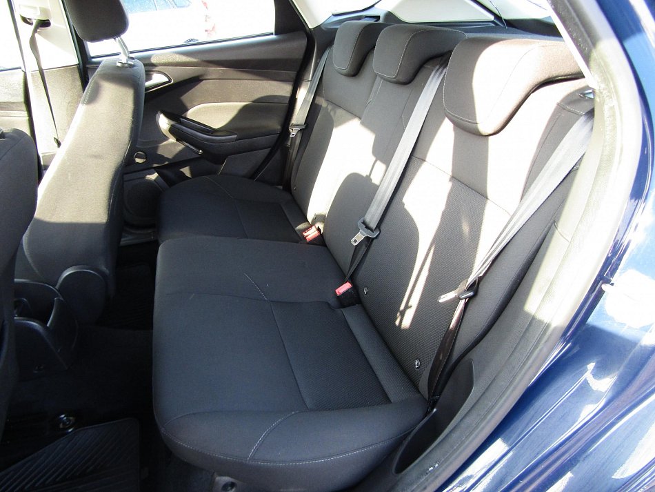 Ford Focus 1.6i 