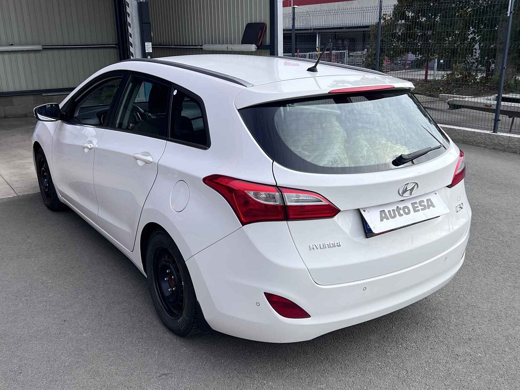 Hyundai I30 1.6 GDi Trikolor